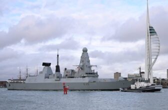 UK moves warship to Middle East for potential Hormuz mission
